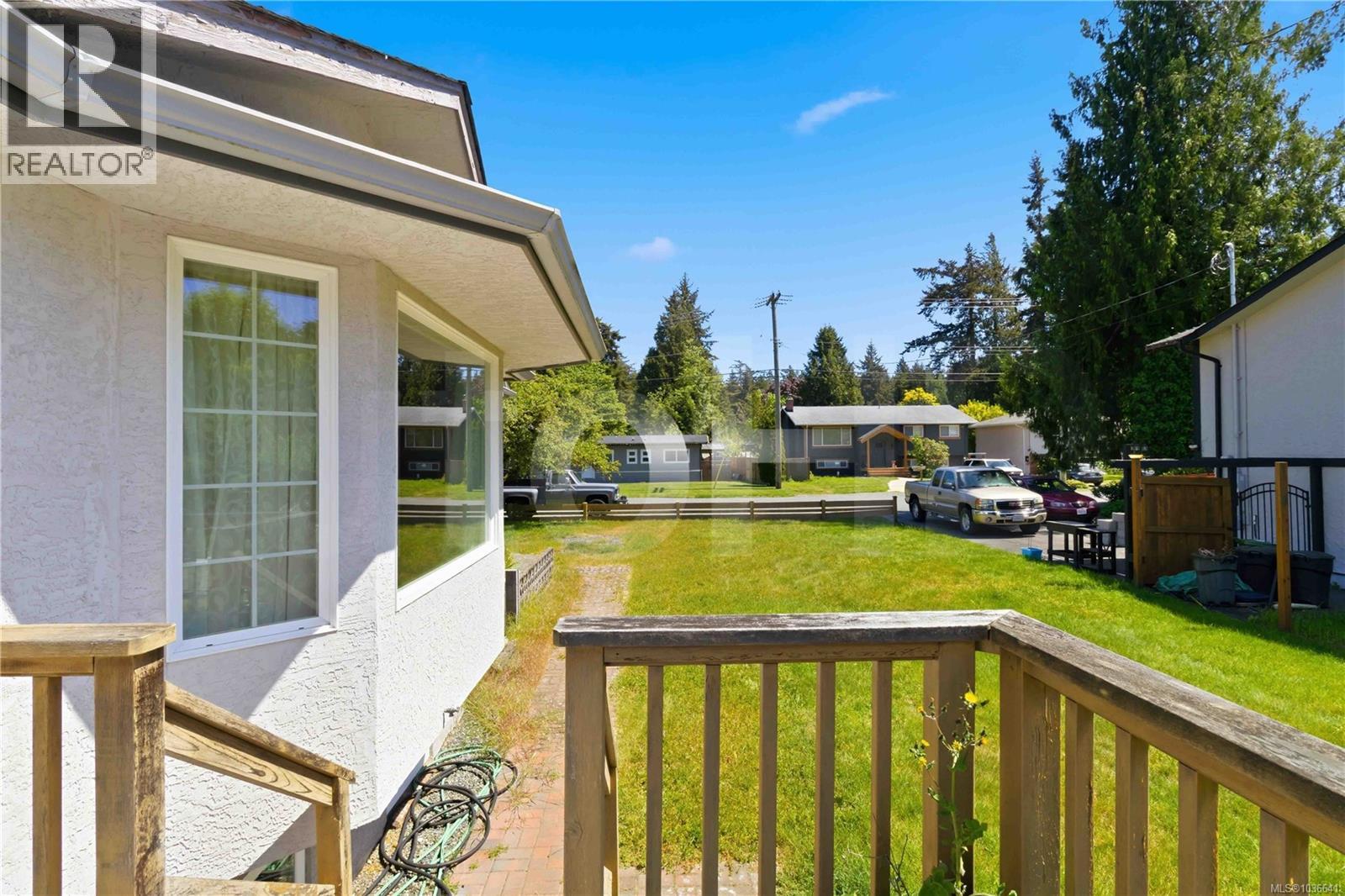 569 Ridley Dr - 34