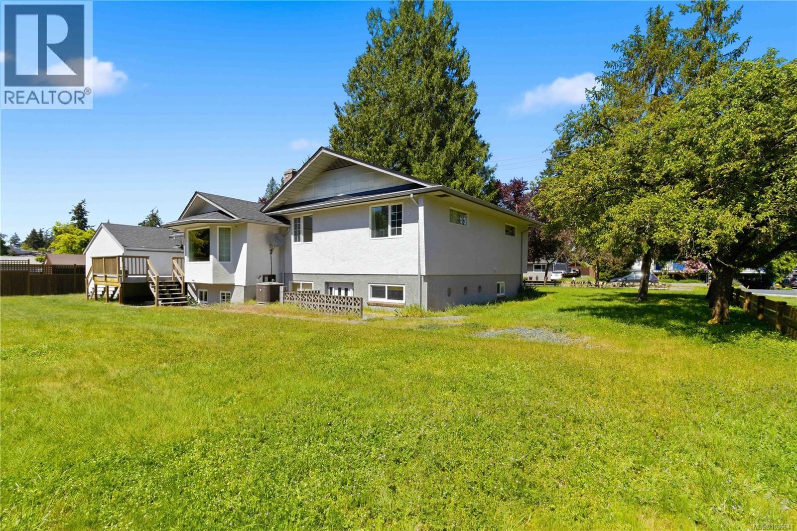 569 Ridley Dr, Colwood