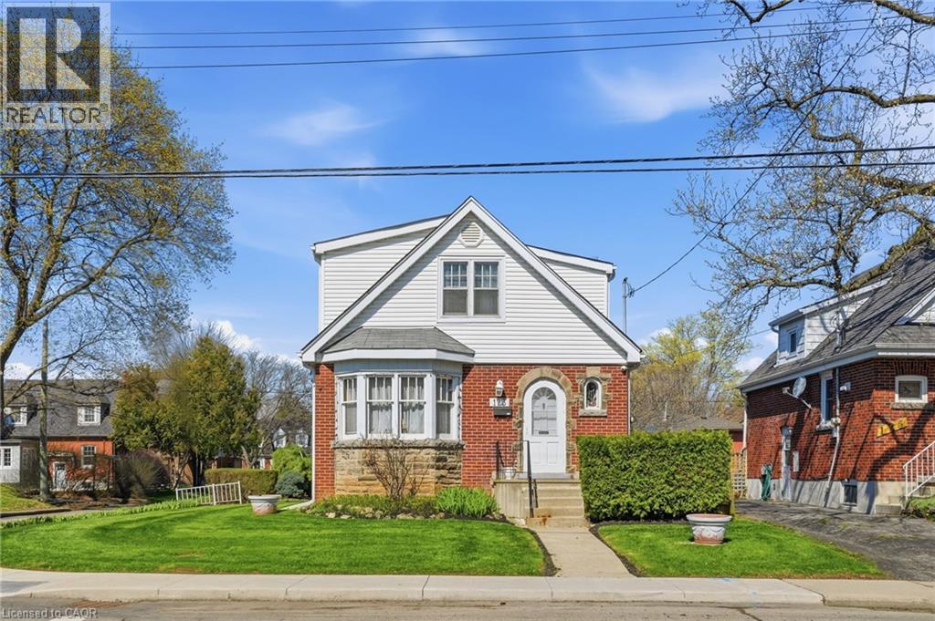 123 LONGWOOD Road N - 1