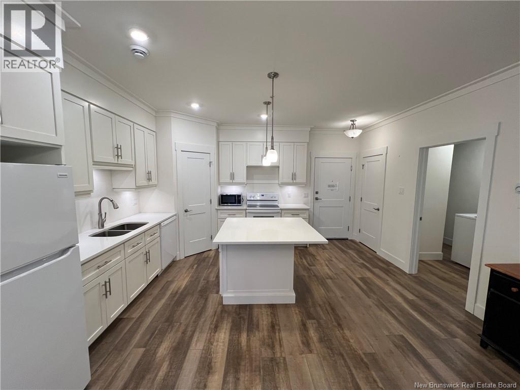 #206 54 Hampton Road - 4