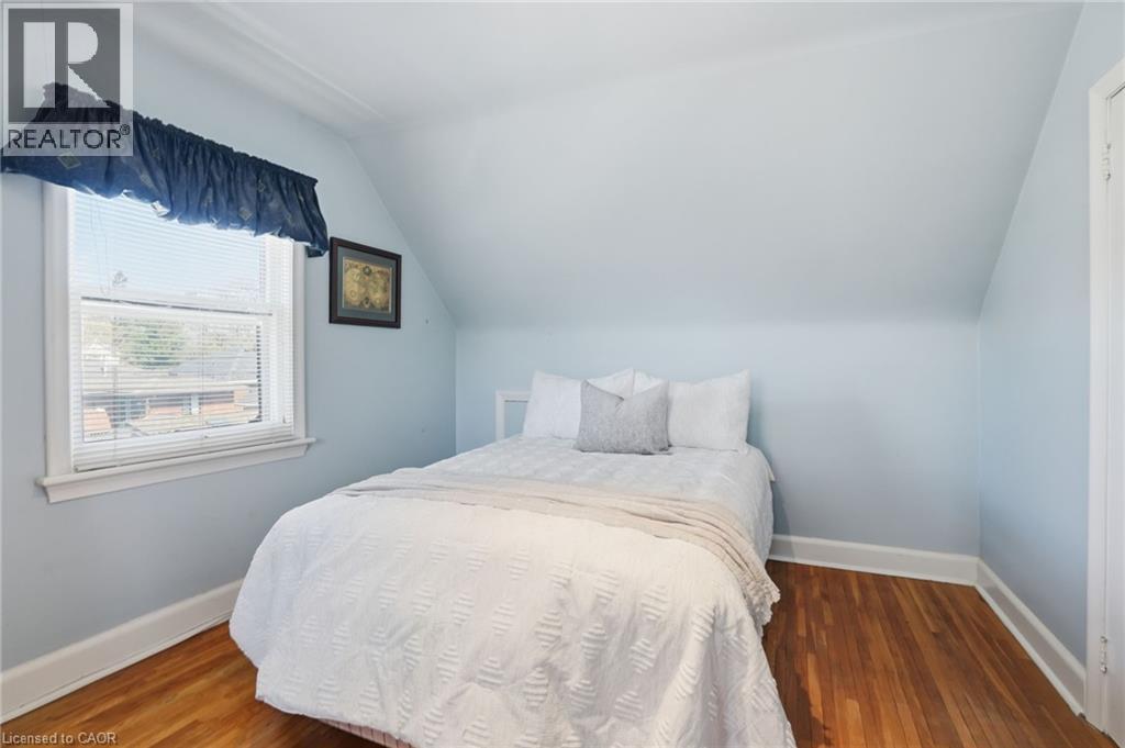 123 LONGWOOD Road N - 28