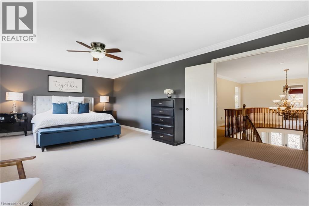 667 BURNETT Avenue - 35