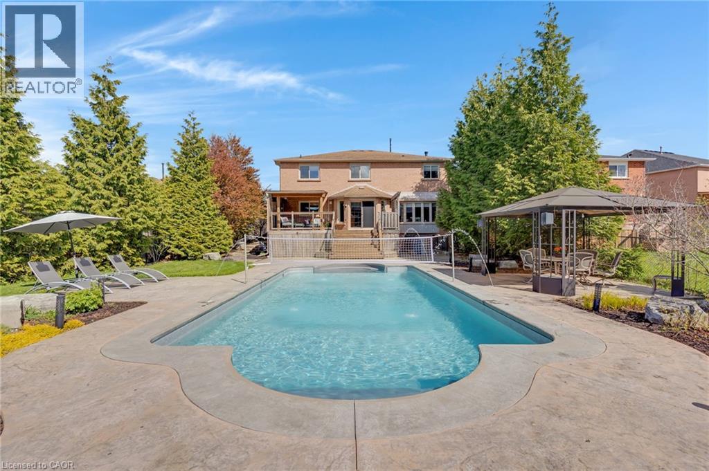 667 BURNETT Avenue - 4