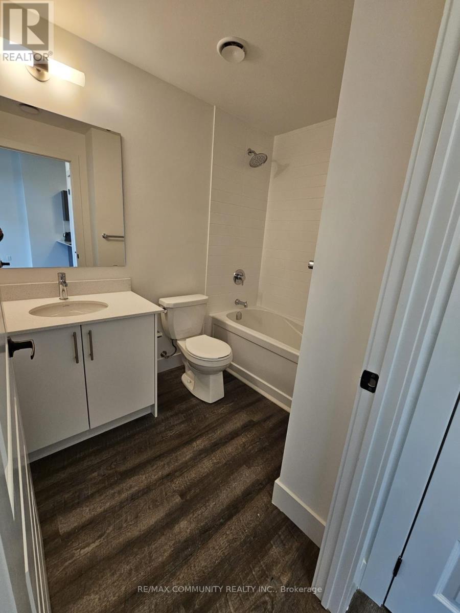 #106 107 ROGER STREET - 6