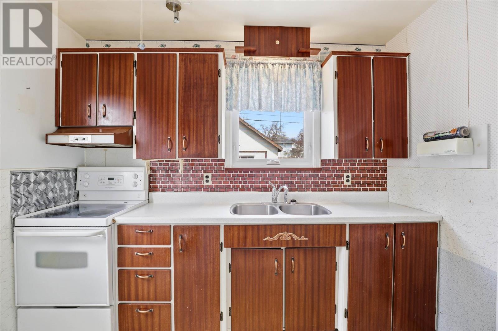 898 Wellington ST E, Sault Ste. Marie, Ontario, P6A2N5 — Photo 13