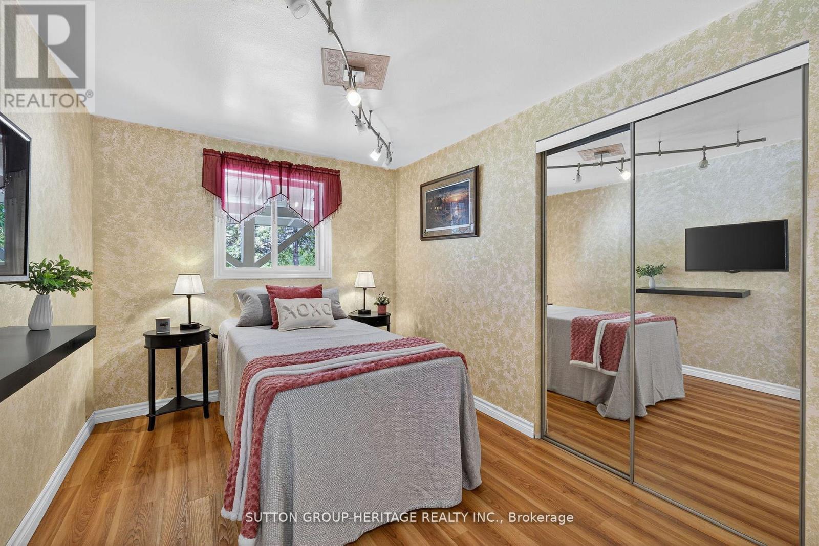 22665 LAKERIDGE ROAD - 13