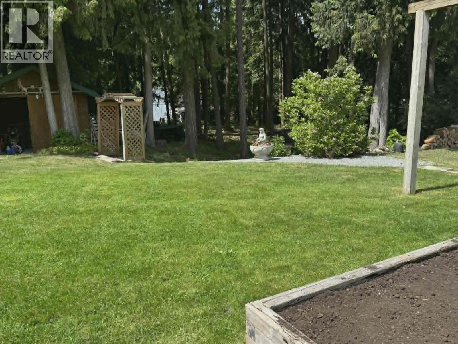 19 West Poirier Road - 42