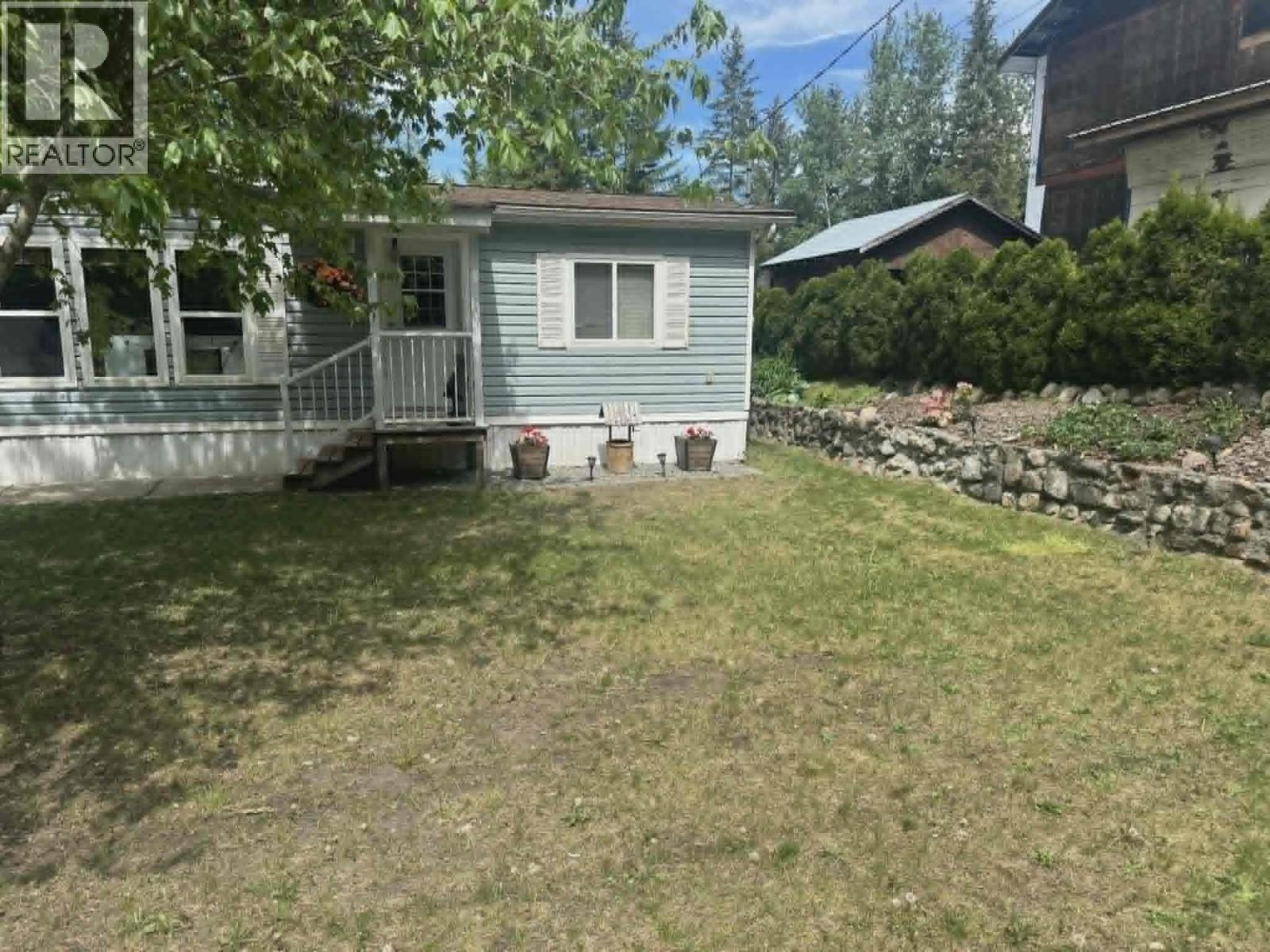 19 West Poirier Road - 4