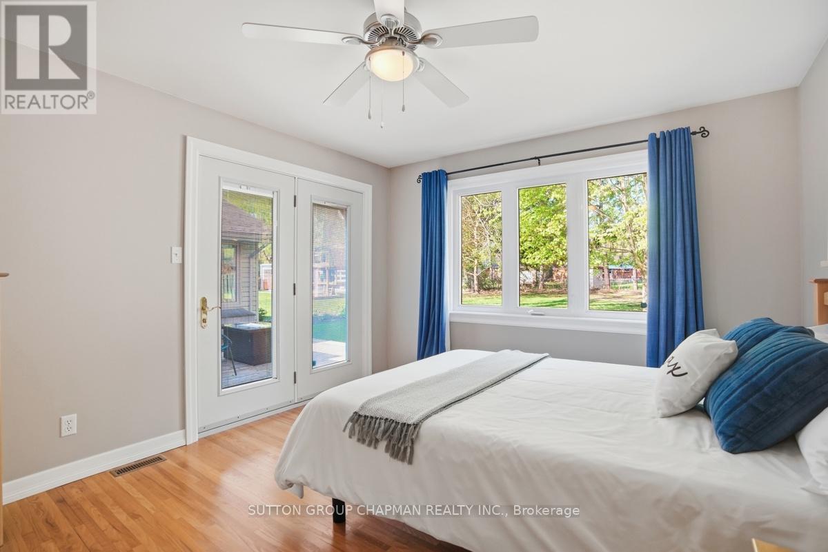 590 OAKRIDGE DRIVE - 19