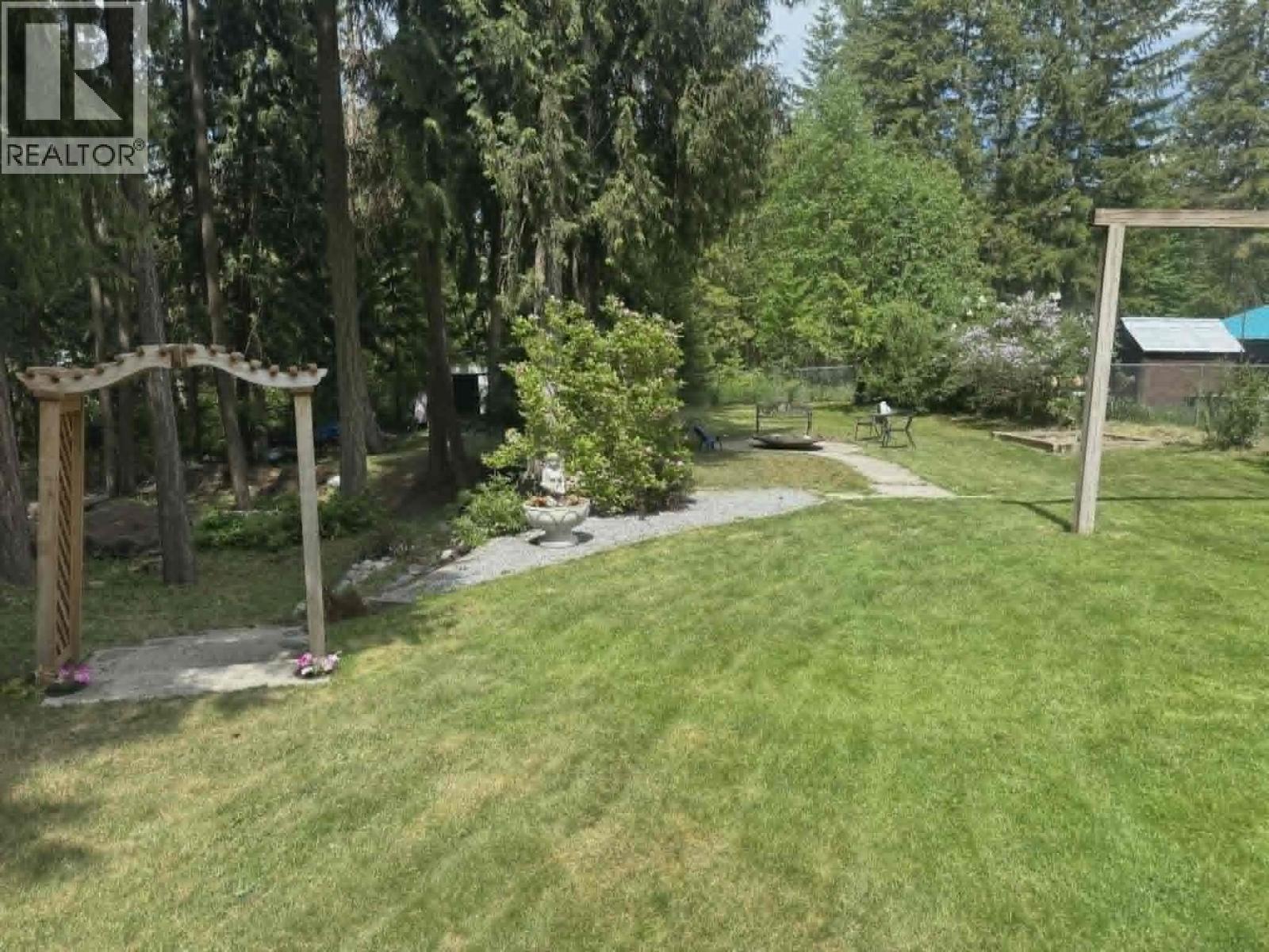 19 West Poirier Road - 45