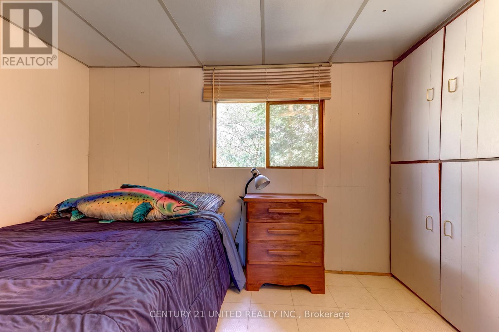 812 ISLAND 8 CATCHACOMA LAKE - 28