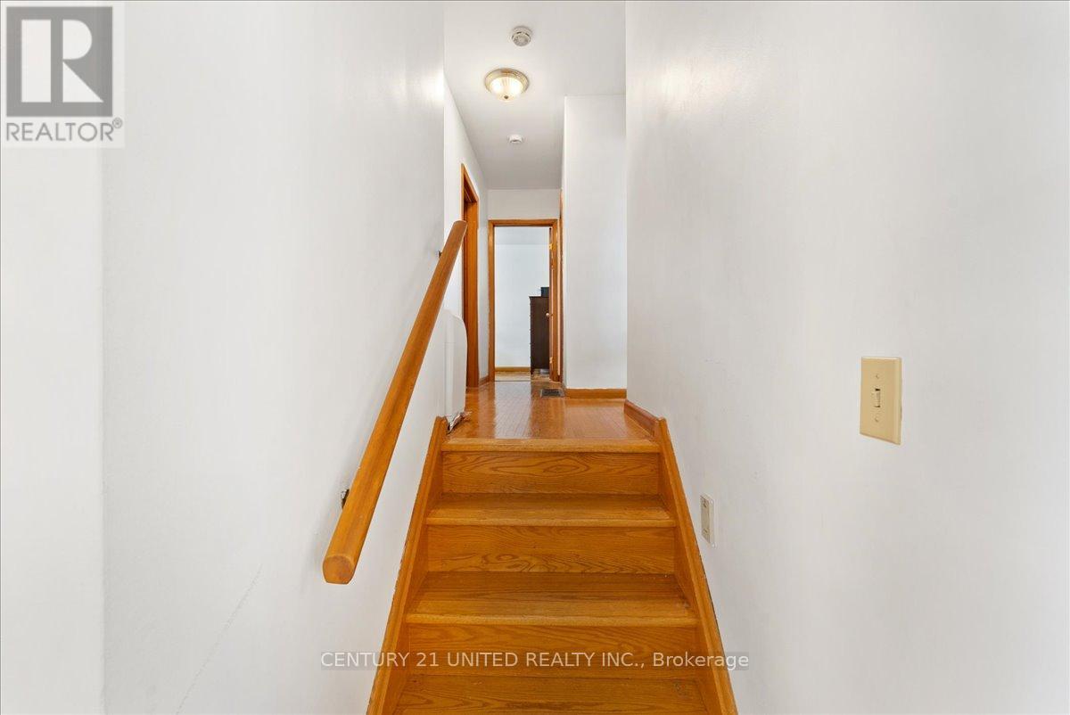 18 BELVEDERE ROAD - 16
