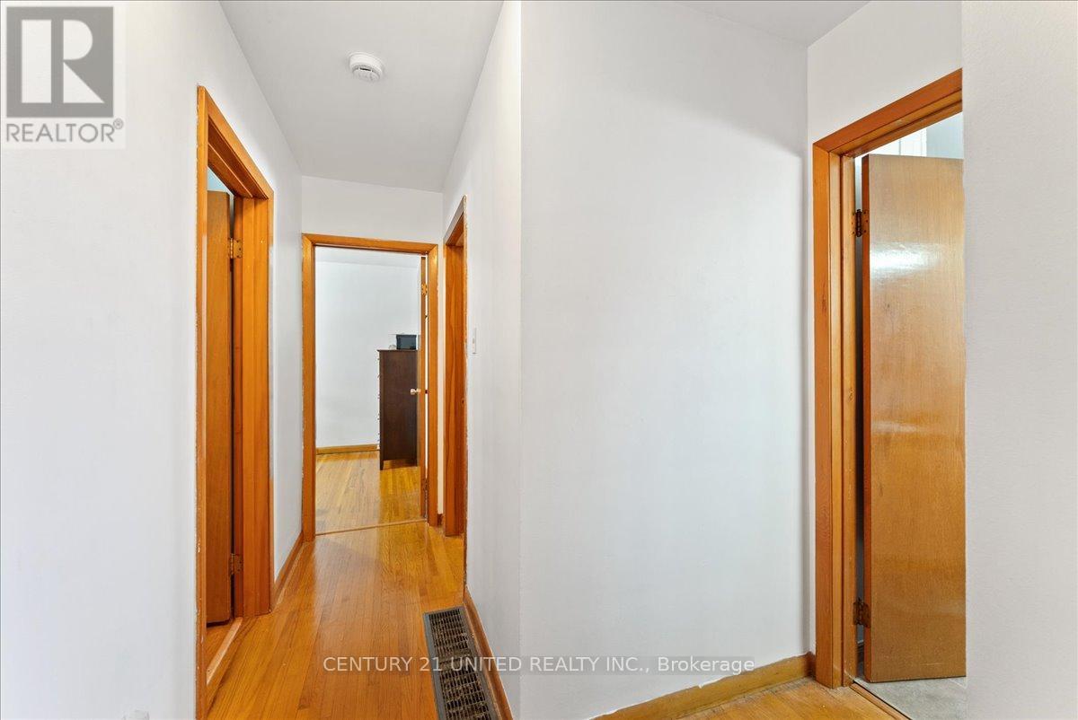 18 BELVEDERE ROAD - 17