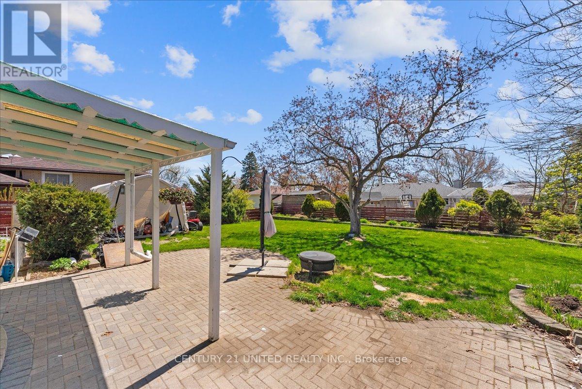 18 BELVEDERE ROAD - 32