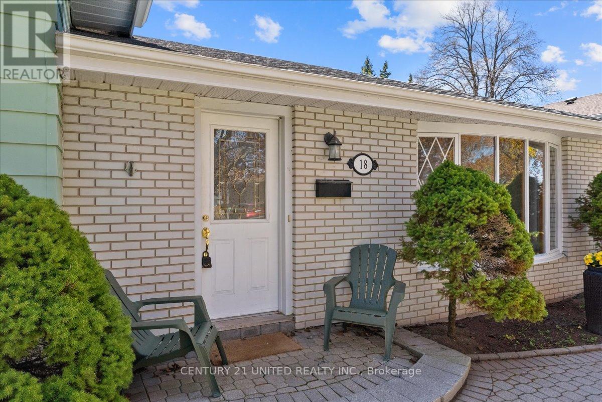 18 BELVEDERE ROAD - 4