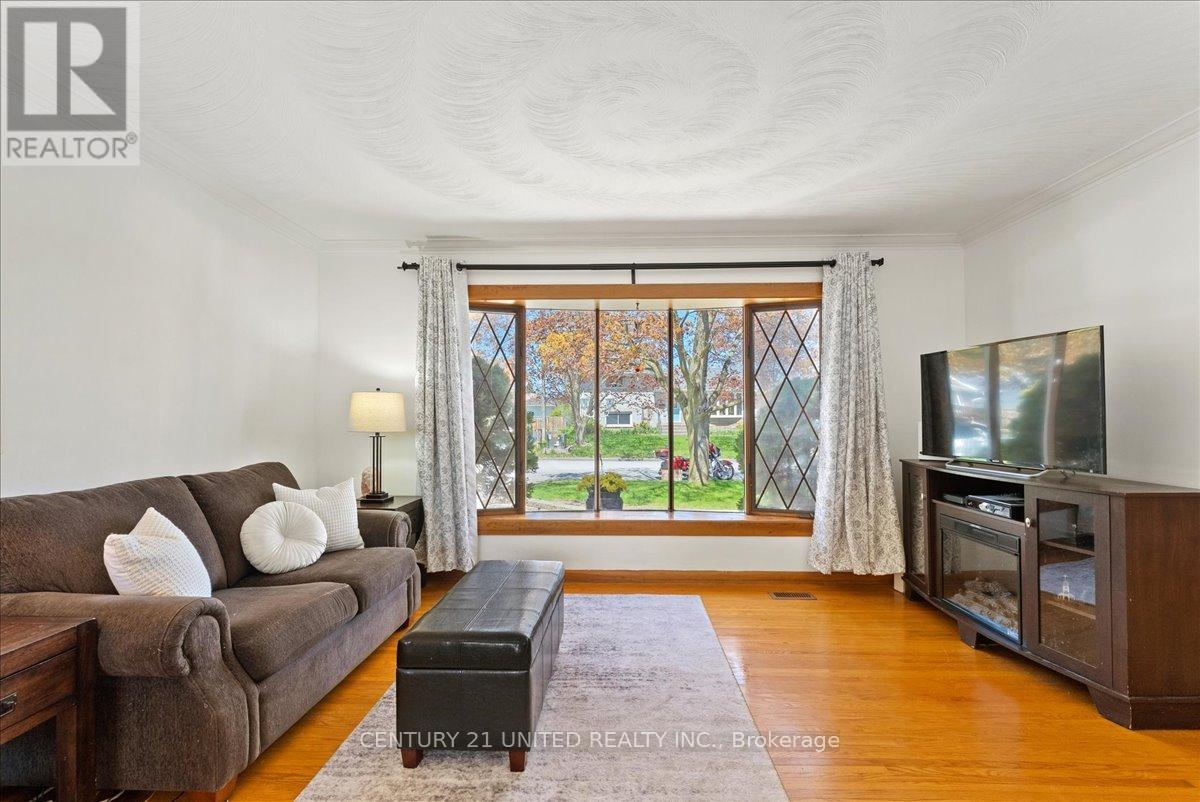 18 BELVEDERE ROAD - 7