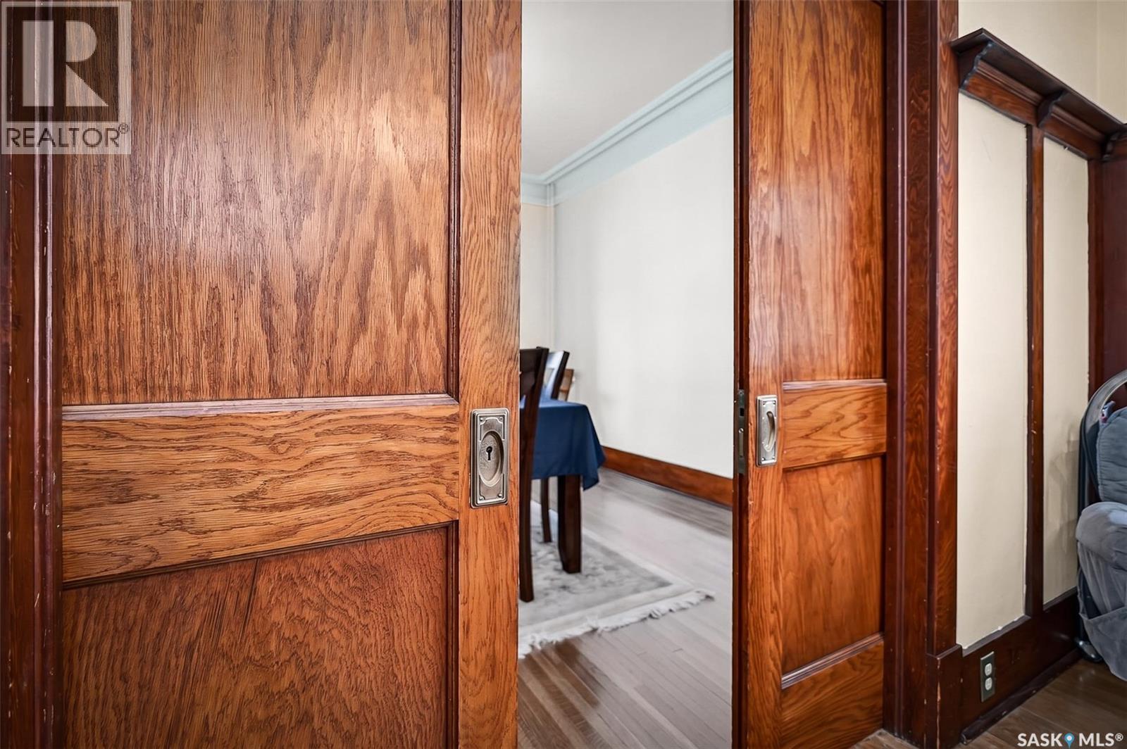 1037 Chestnut AVENUE - 28