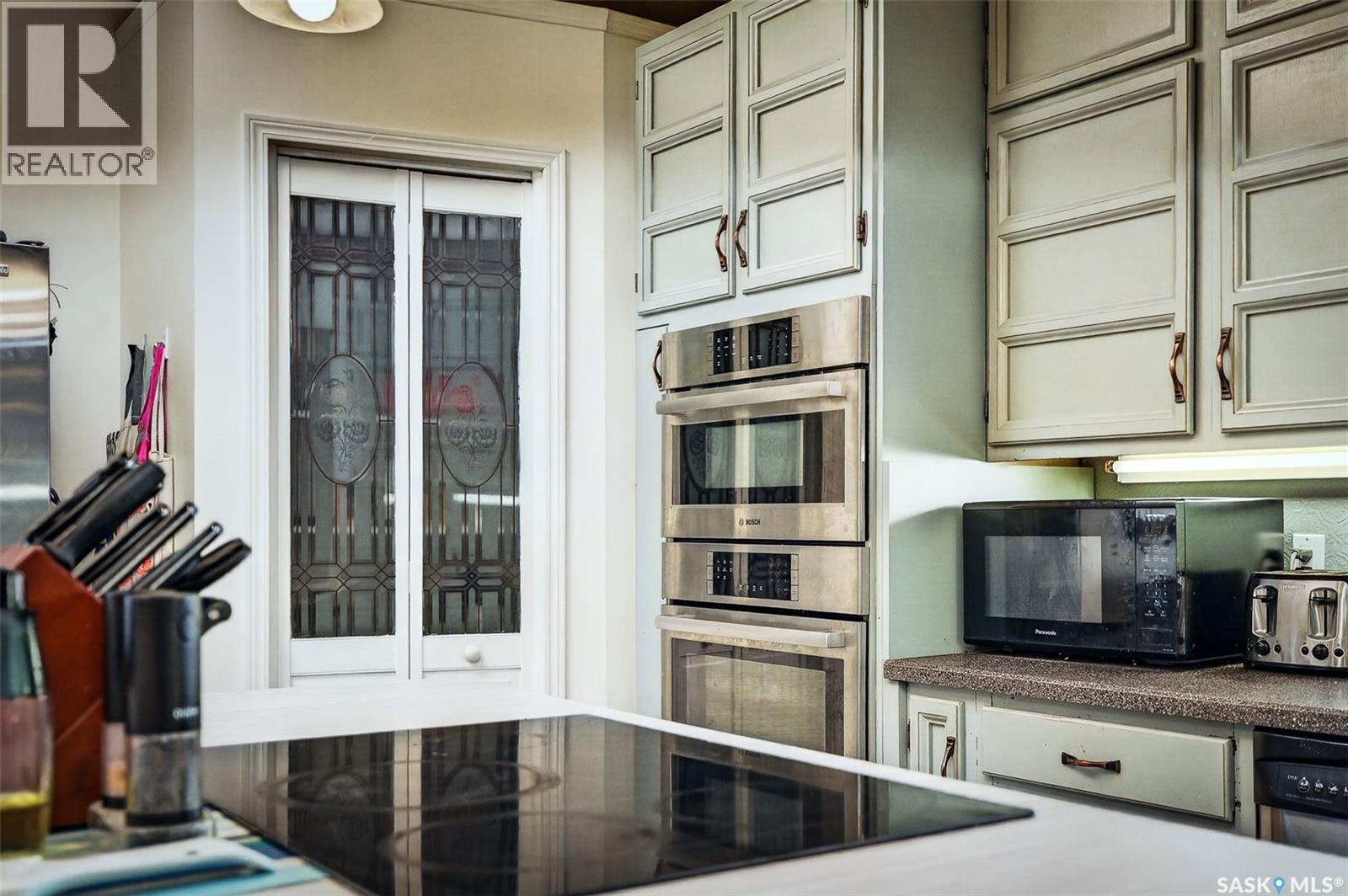 1037 Chestnut AVENUE - 48