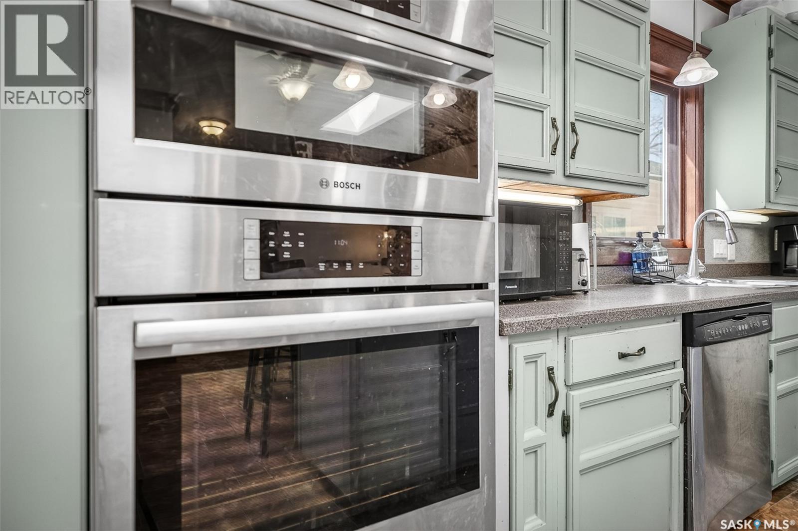 1037 Chestnut AVENUE - 50