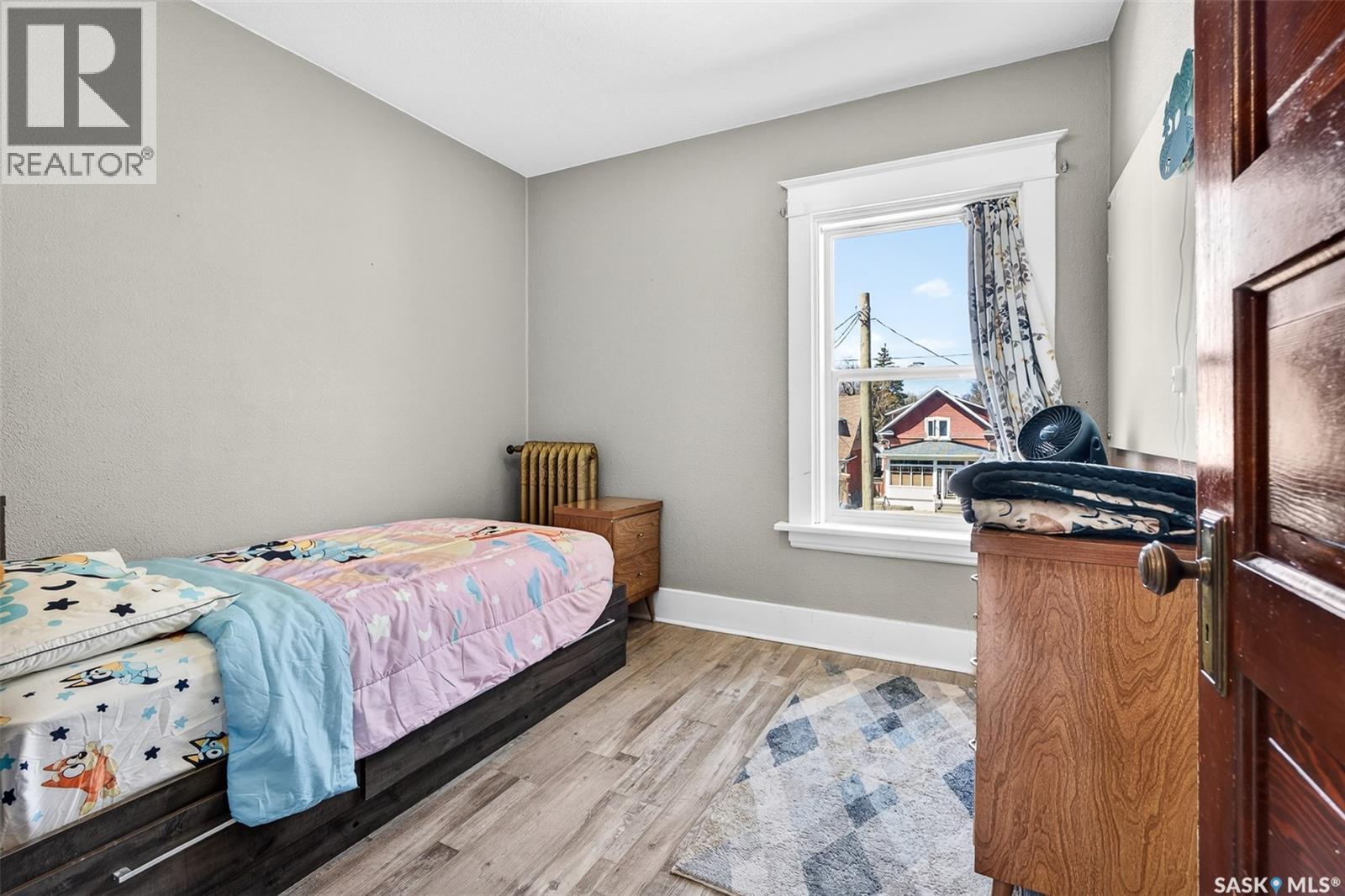 1037 Chestnut AVENUE - 59