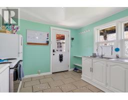 Sitting room - 302 Willard Street, Pembroke, ON K8A3T7 Photo 6