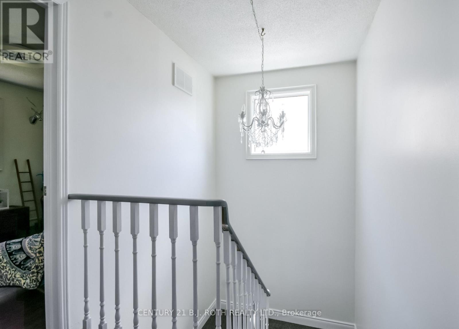 55 MOON DRIVE - 26