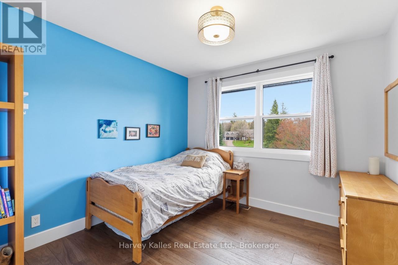 14 CURLING ROAD - 21