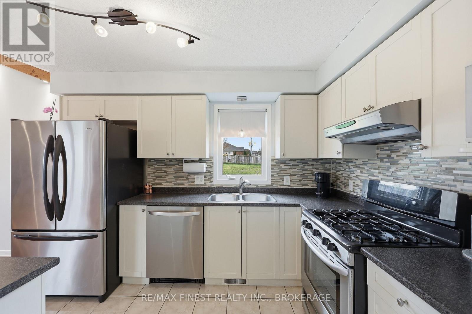 1171 WHEATHILL STREET - 10