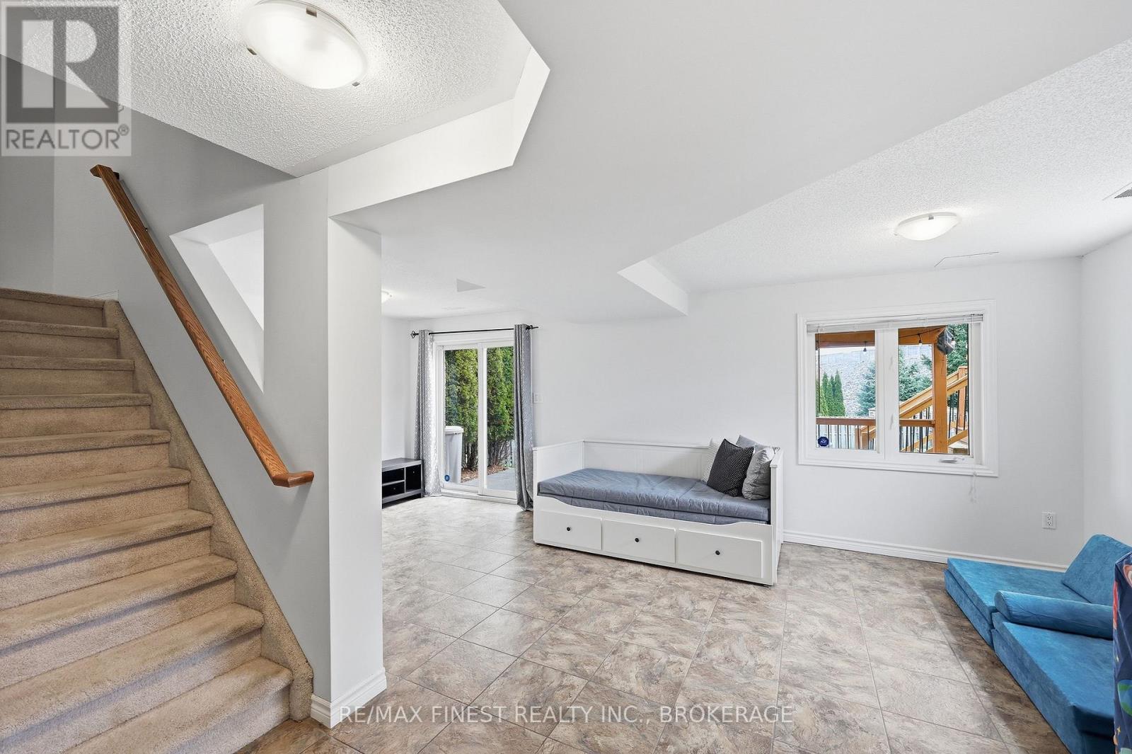 1171 WHEATHILL STREET - 31