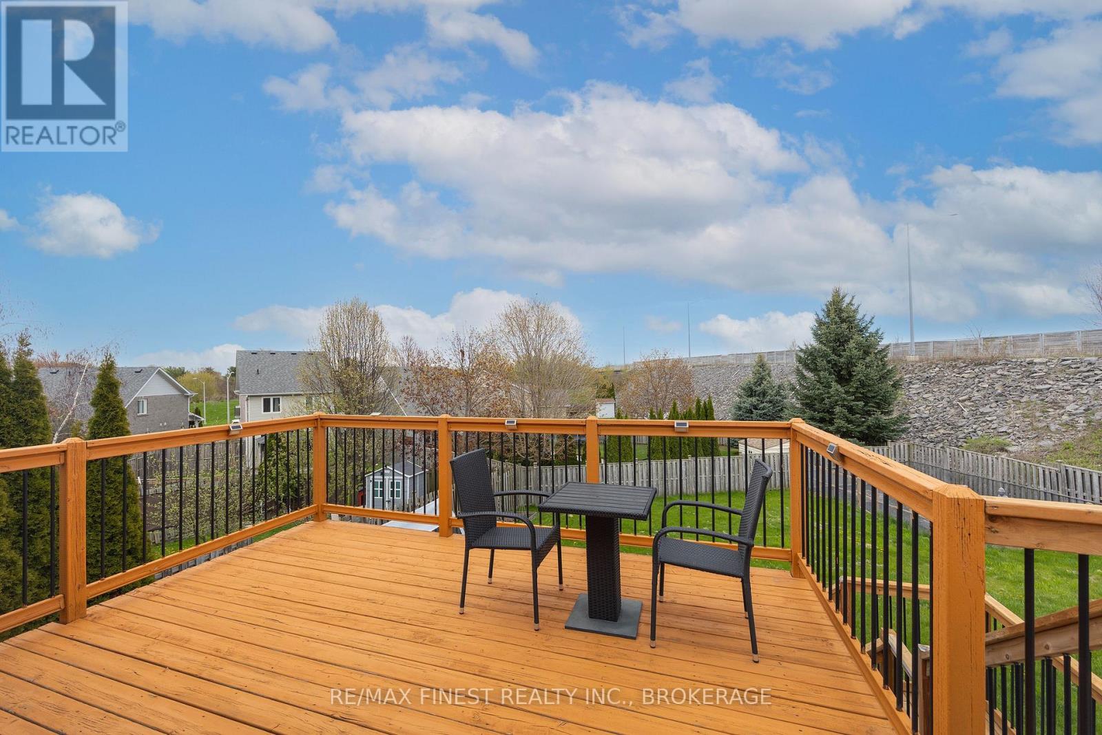 1171 WHEATHILL STREET - 37