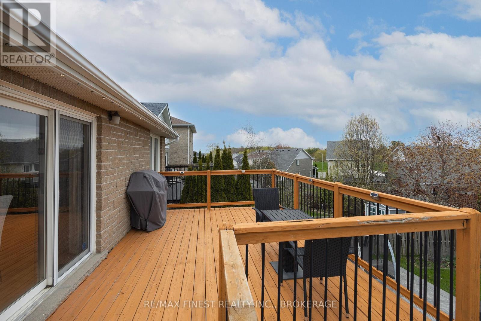 1171 WHEATHILL STREET - 39
