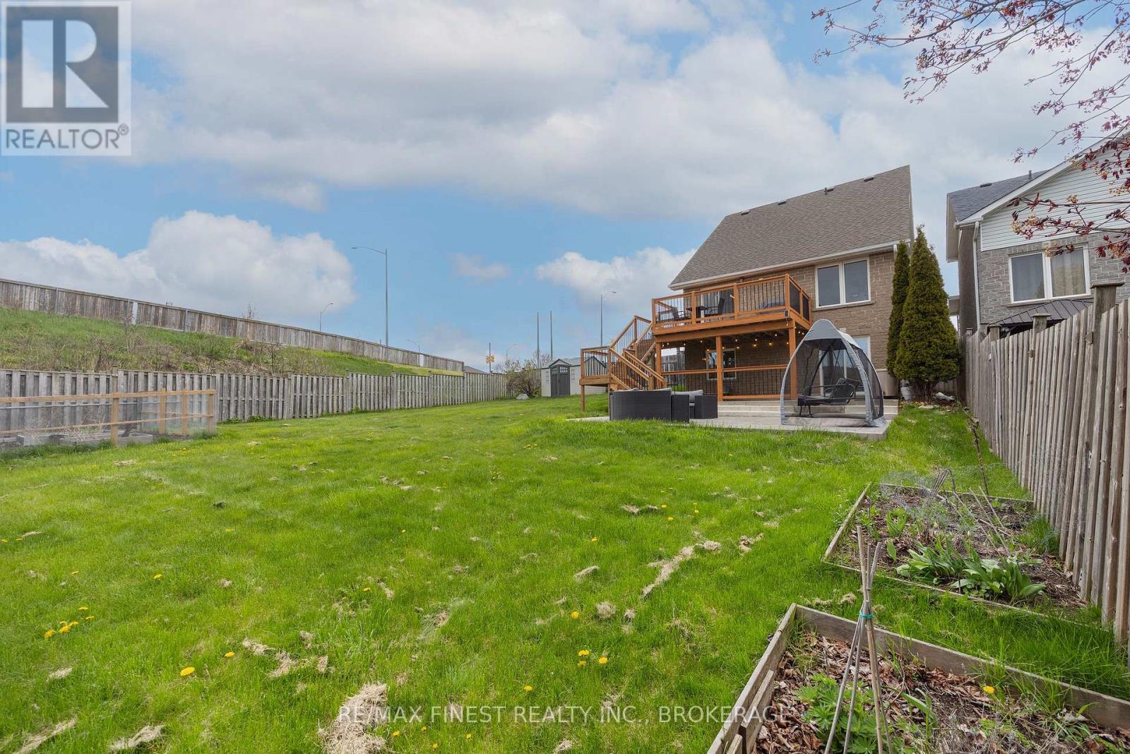 1171 WHEATHILL STREET - 46