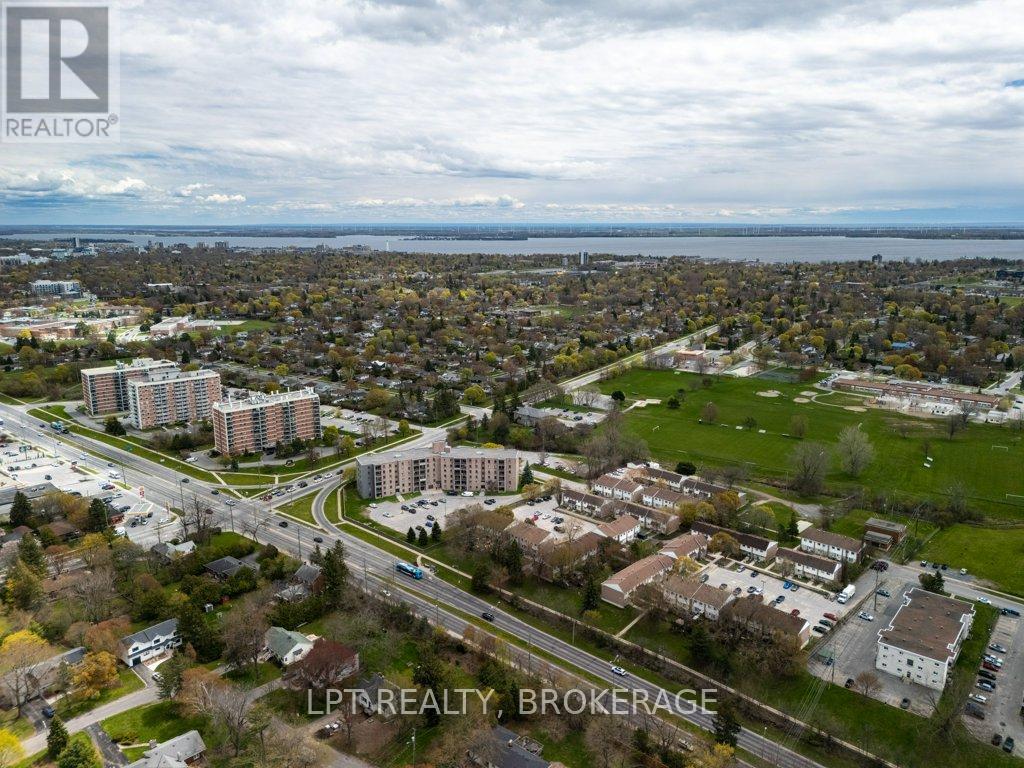 #303 17 ELDON HALL PLACE - 25