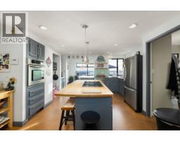 2346 Westhill Drive, West Vancouver, BC V7S2Z5 Photo 13