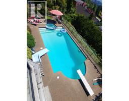 2346 Westhill Drive, West Vancouver, BC V7S2Z5 Photo 23