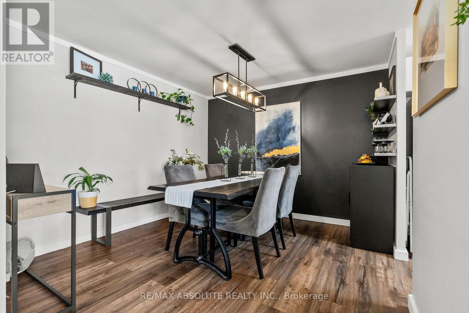 #406 50 BURNSIDE AVENUE - 13