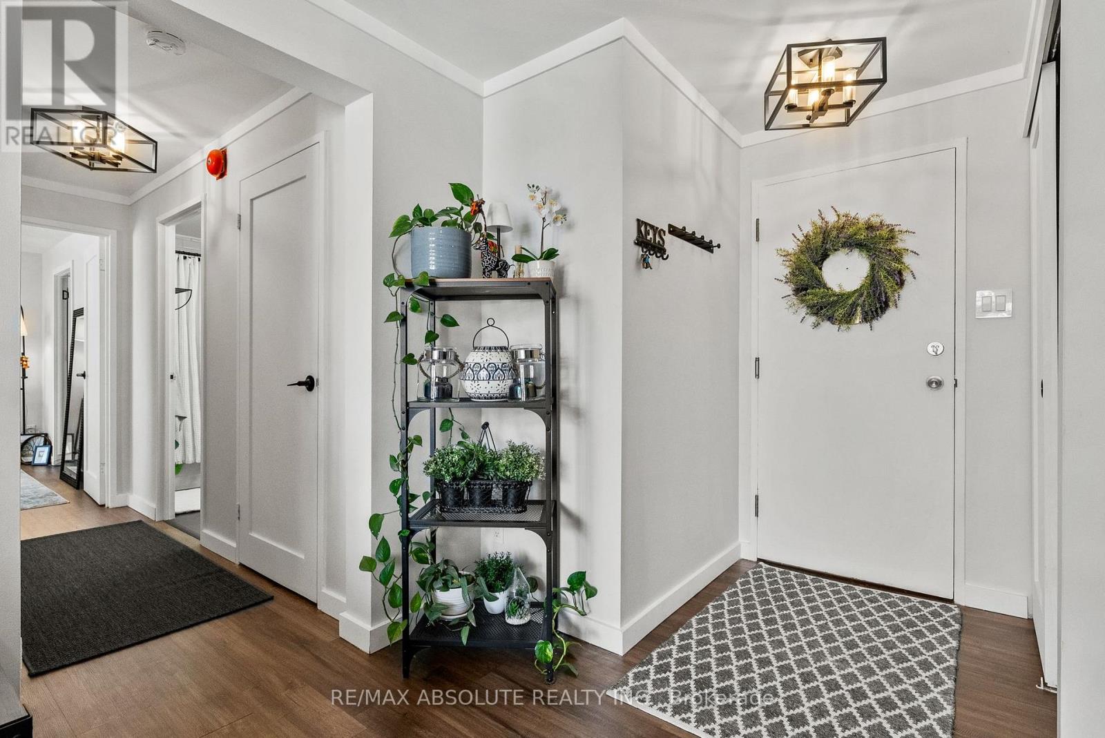 #406 50 BURNSIDE AVENUE - 21