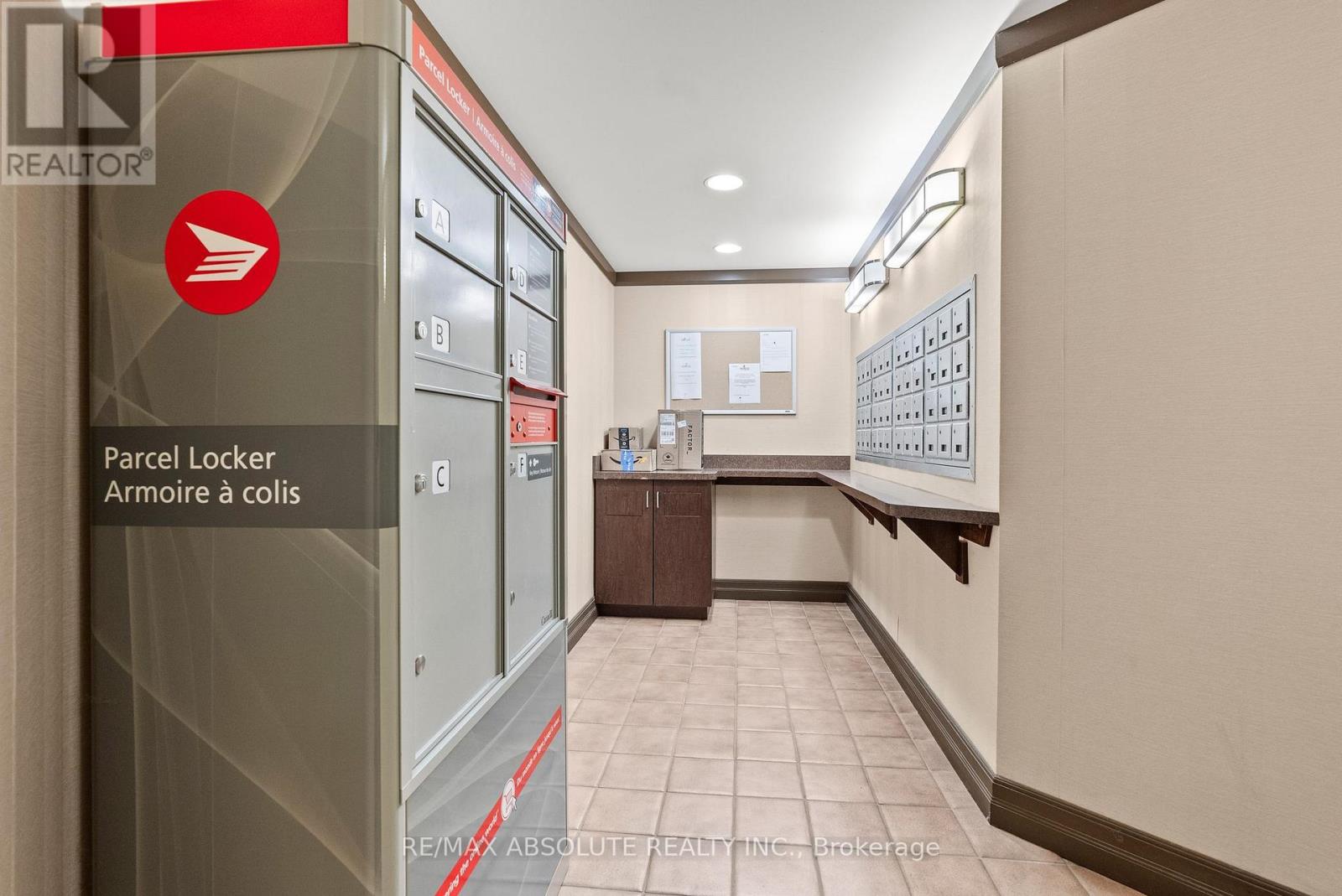 #406 50 BURNSIDE AVENUE - 4