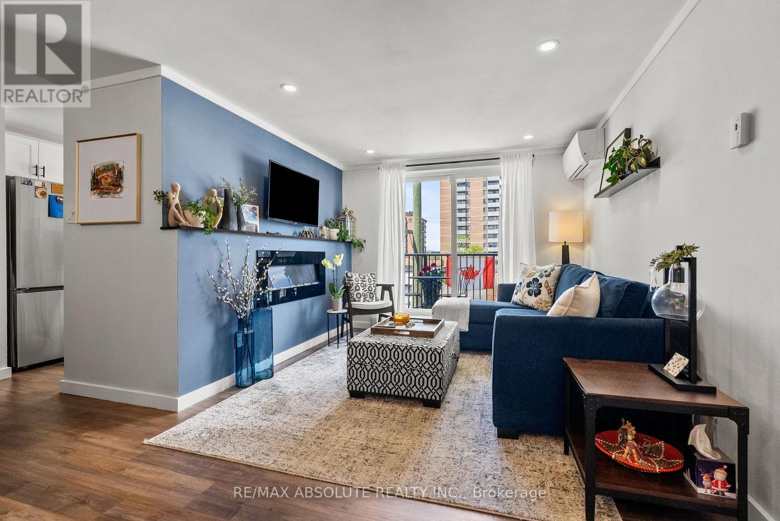#406 50 BURNSIDE AVENUE - 6
