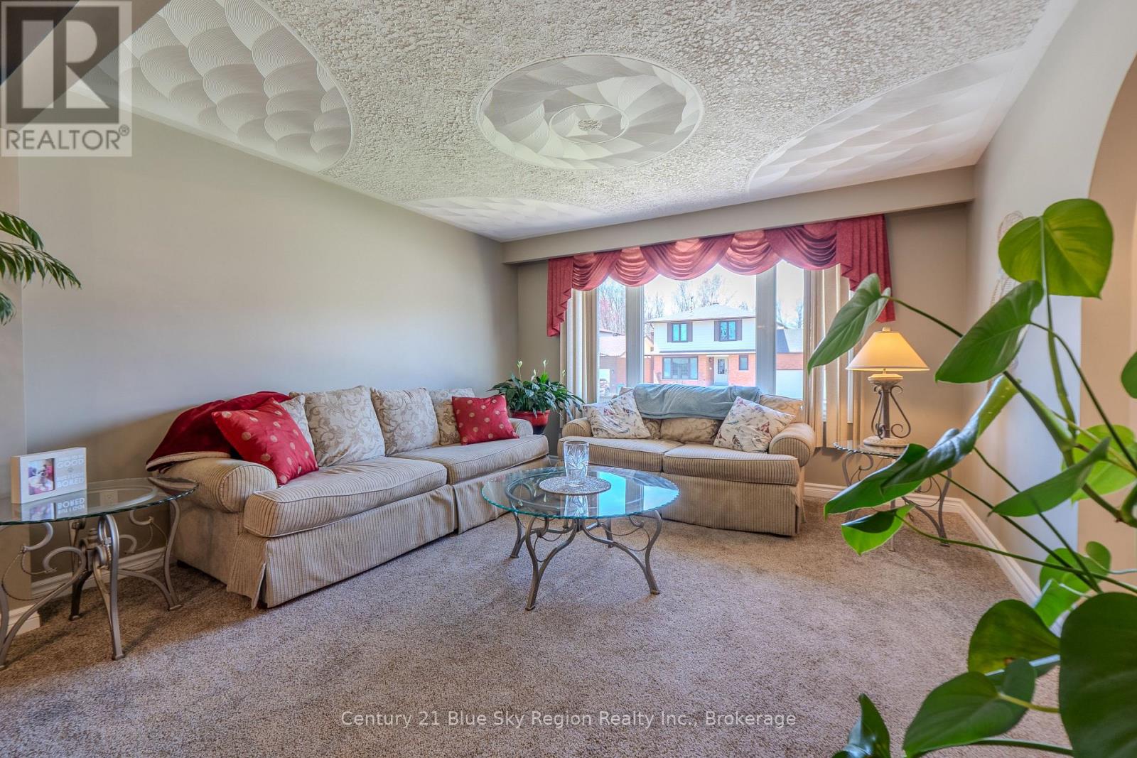 18 EGLEE AVENUE - 15
