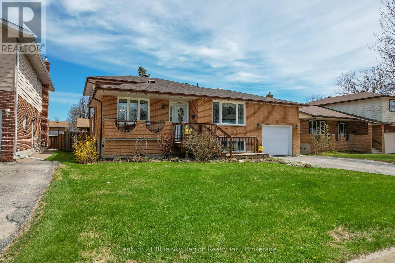 18 EGLEE AVENUE - 2