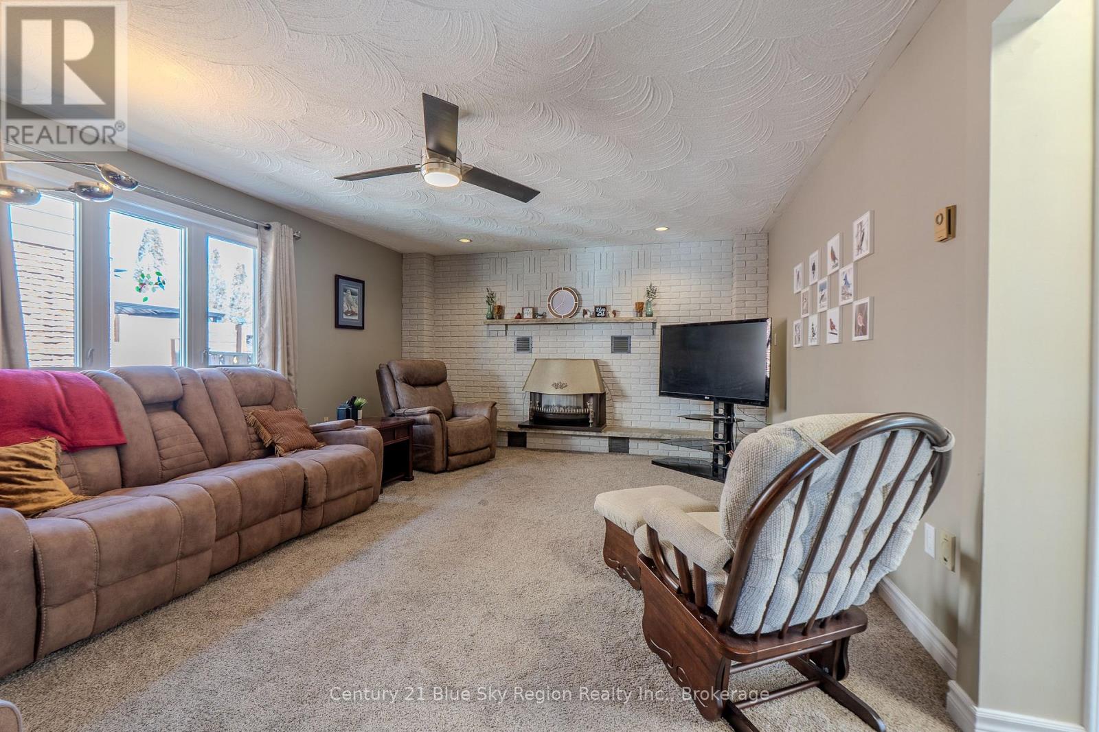18 EGLEE AVENUE - 7