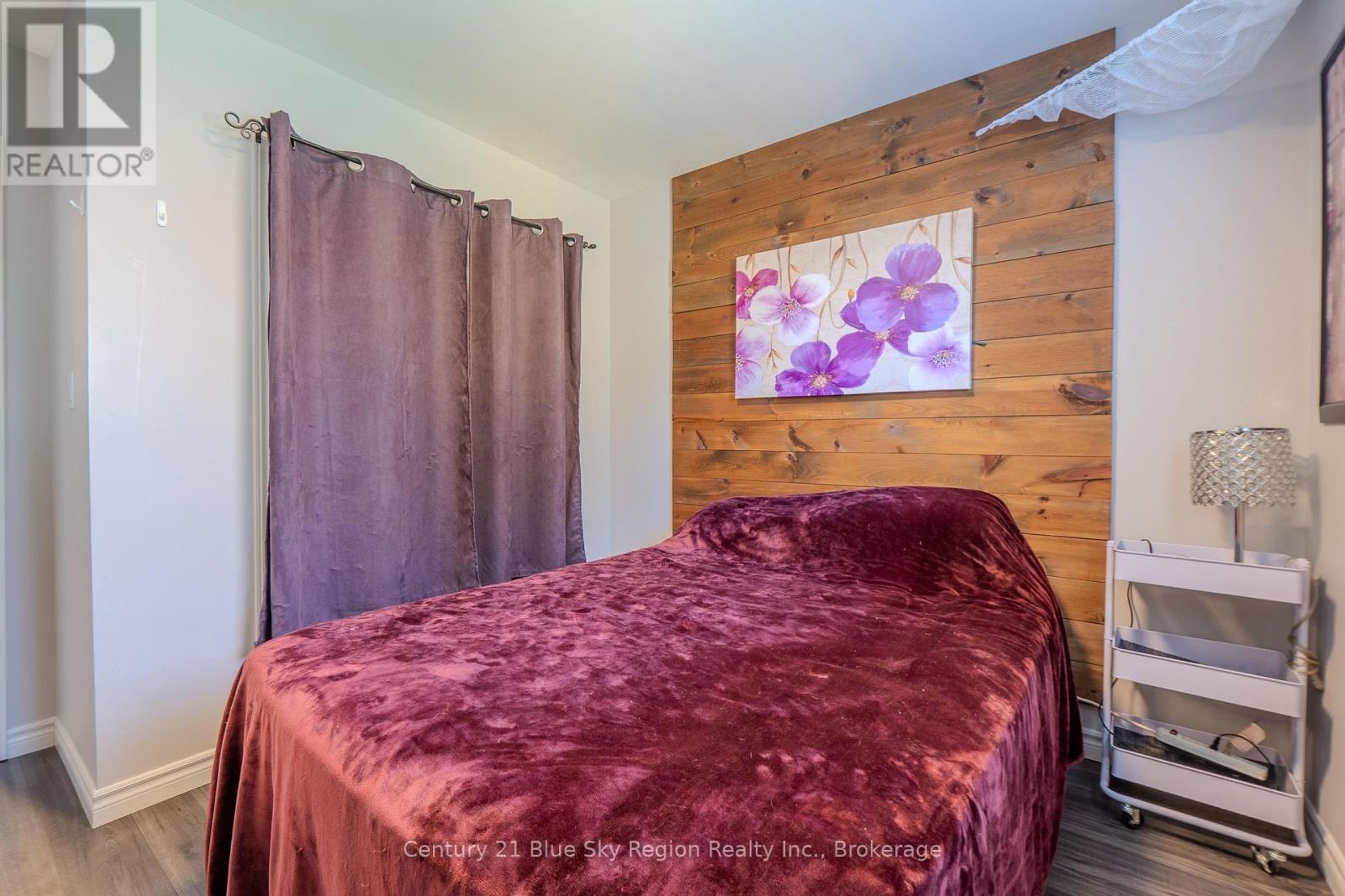 208 GOULD AVENUE - 20