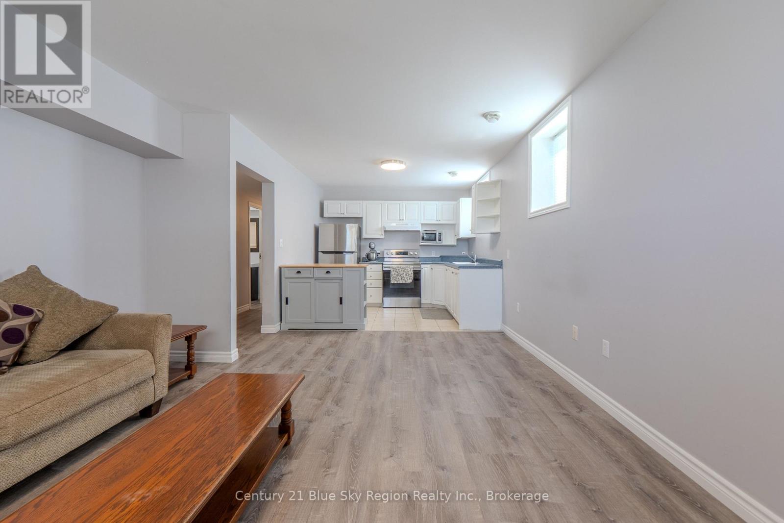 208 GOULD AVENUE - 27