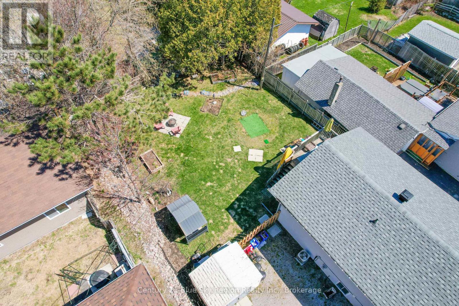 208 GOULD AVENUE - 43