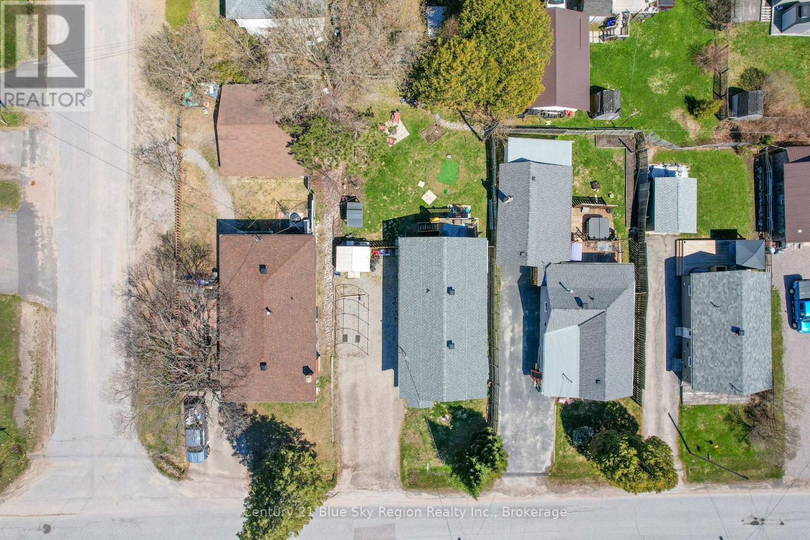 208 GOULD AVENUE - 45