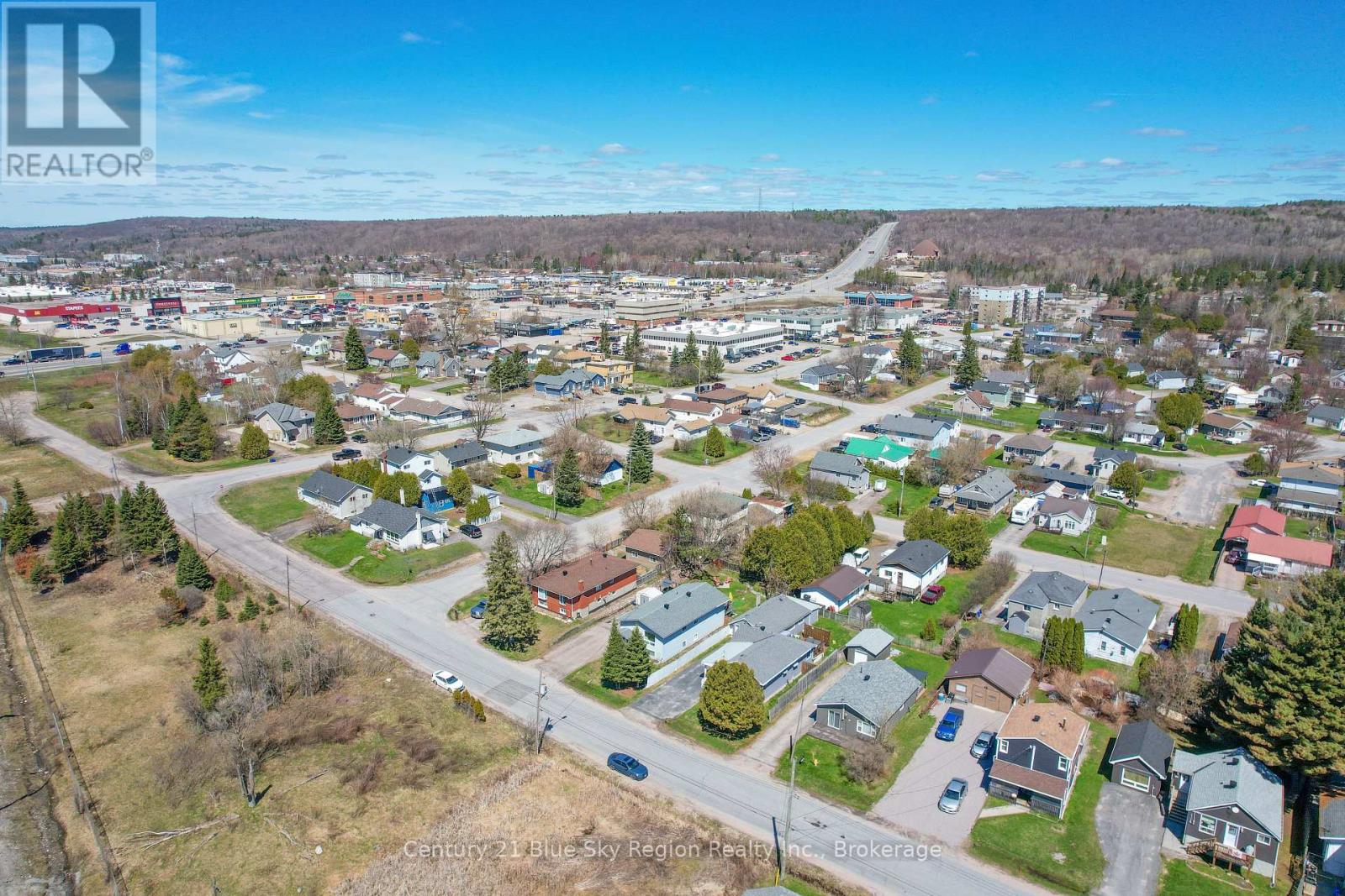 208 GOULD AVENUE - 48