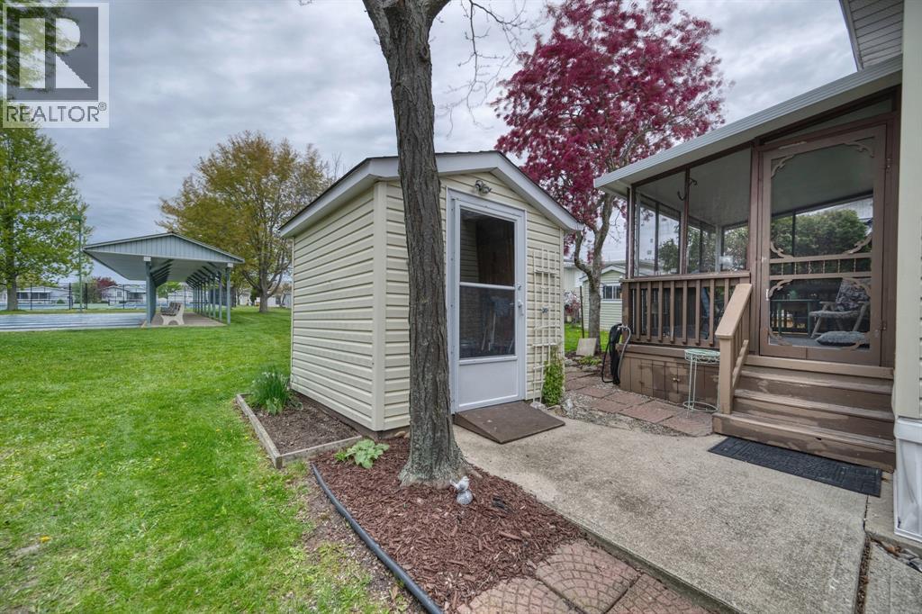 5700 BLACKWELL SD ROAD Unit# 293, Sarnia, Ontario, N7W1B7 — Photo 8