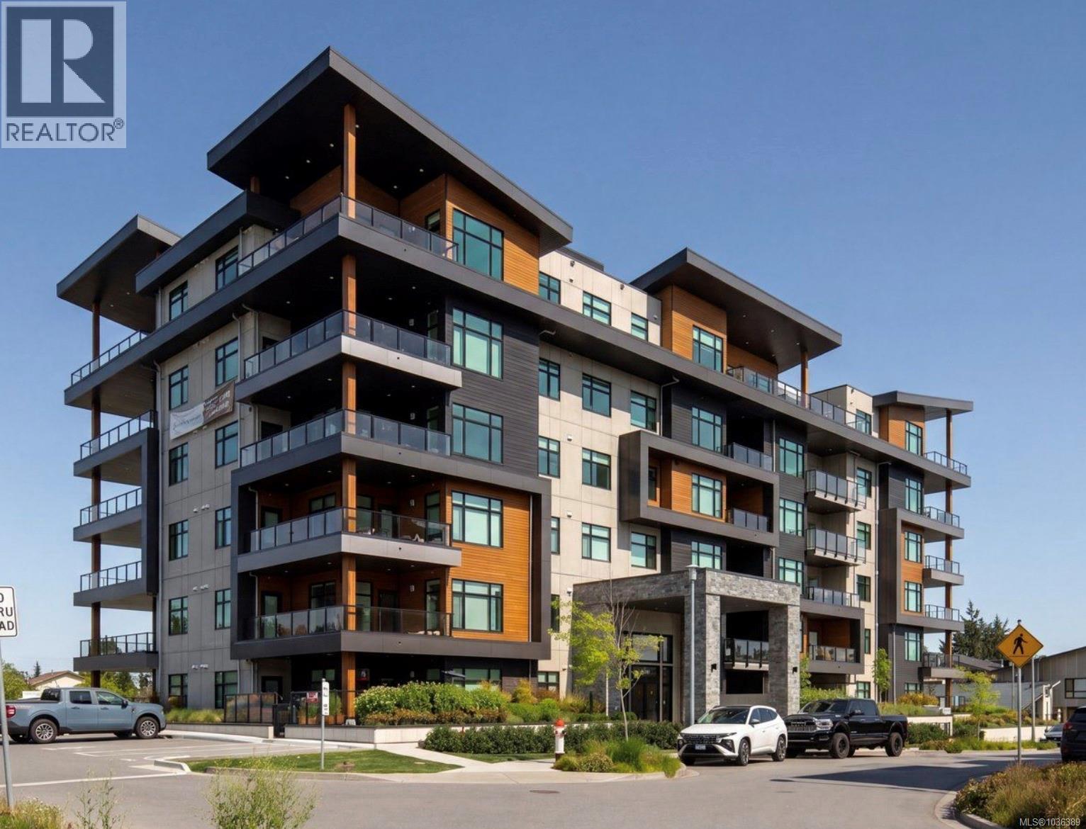 #603 2520 Hackett Cres - 1