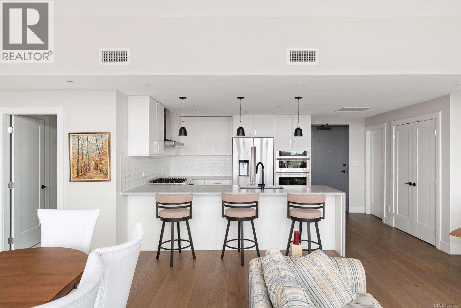 #603 2520 Hackett Cres - 11